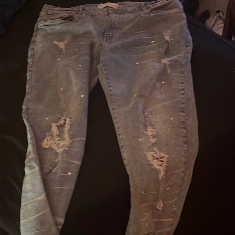 Stylish Ripped Denim Jeans